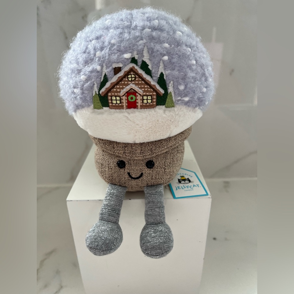 BNWT Jellycat Amuseables Snow Globe